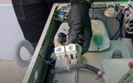 Заміна клапана набору води пральної машини